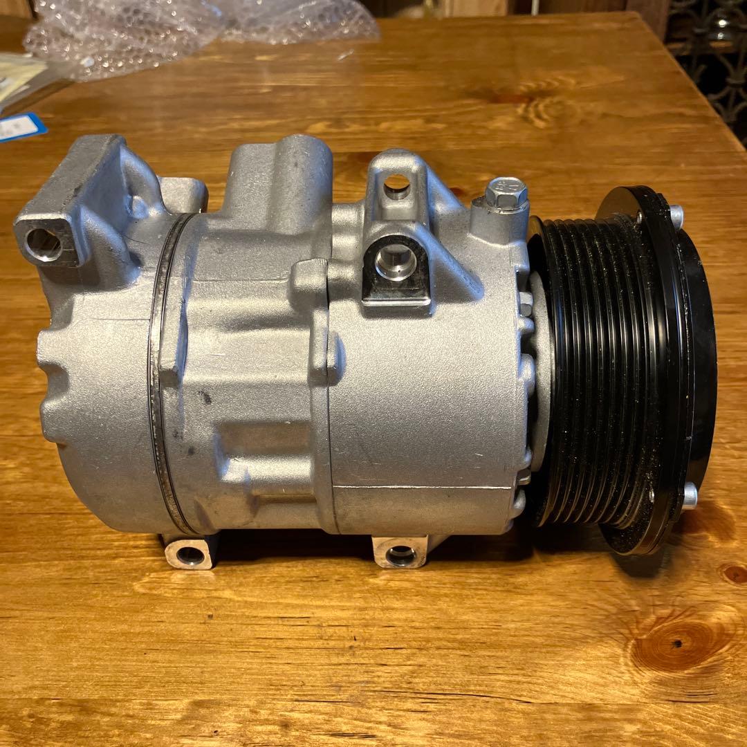 20アルファード　ACコンプレッサー