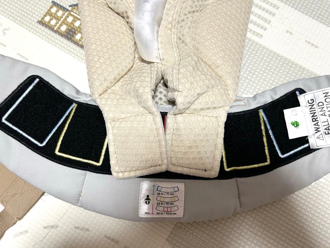 【美品】ergobaby エルゴベビー omni breeze サンドベージュ