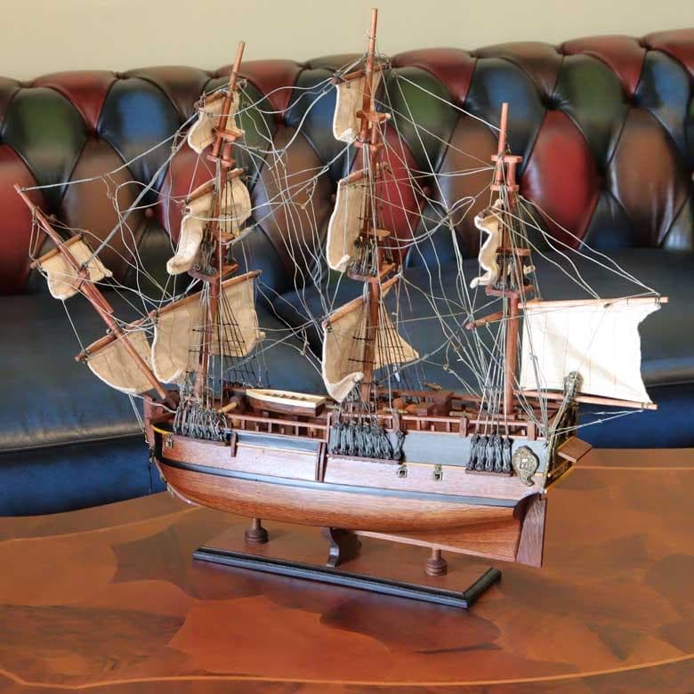 帆船 HMSエンデバー イギリス クック船長 モデルシップ