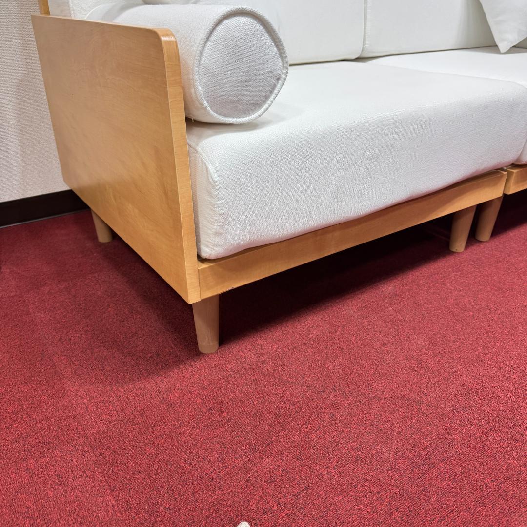 東京23区送料無料　美品2人掛けソファー　可愛い白！！