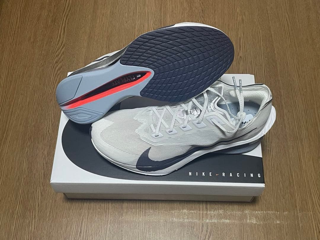 【新品未使用】NIKE ヴェイパーフライ4 【26.5cm】