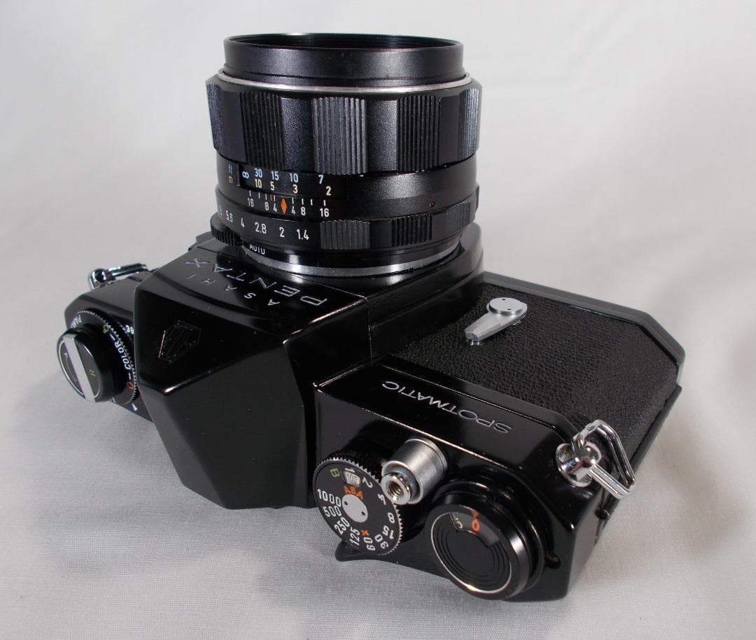 フィルムカメラ 整備済 完動品　Pentax SP　+ f/1.4　R189