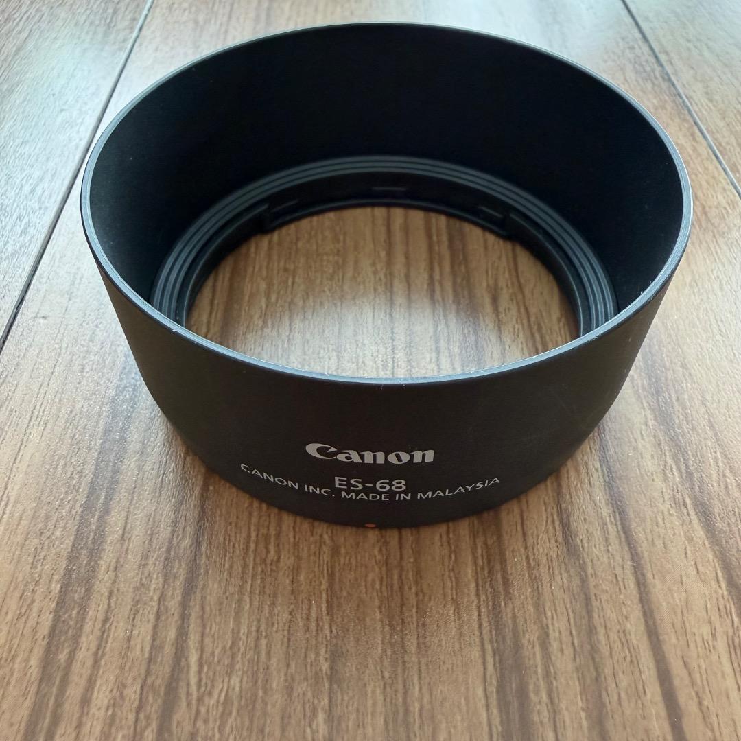Canon EF 50mm f/1.8 STM レンズフード（ES-68）付き