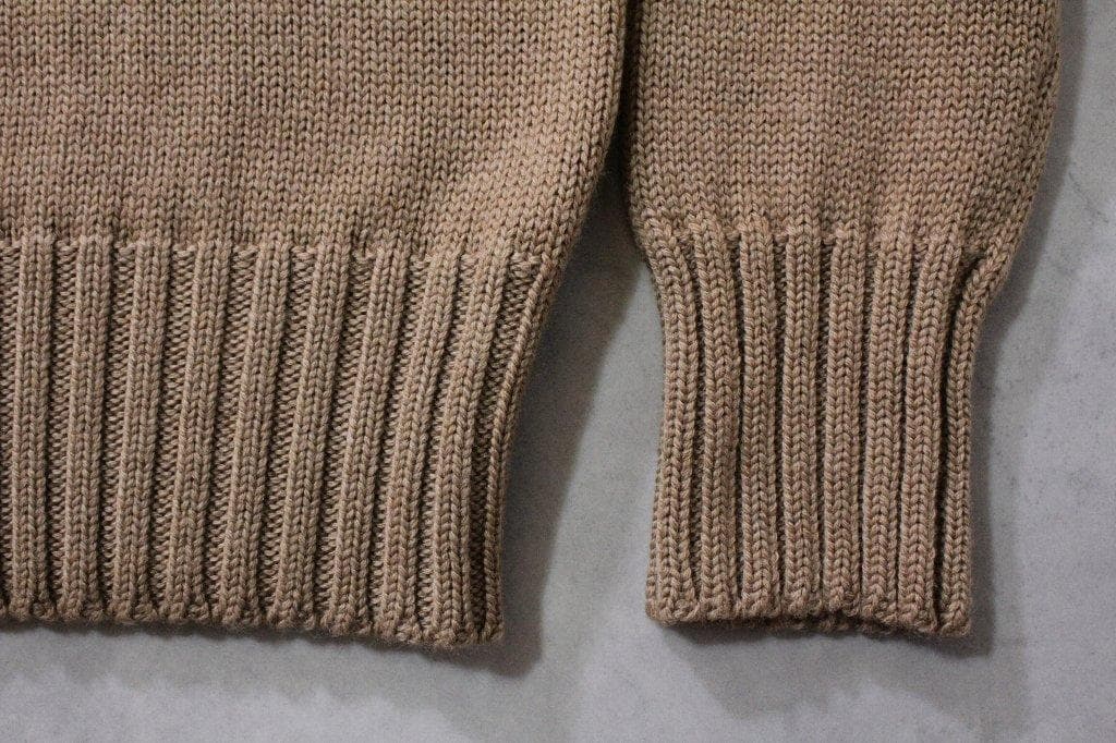 PIACENZA★新品６万円程度 ピアチェンツァ ウールタートル ベージュ50