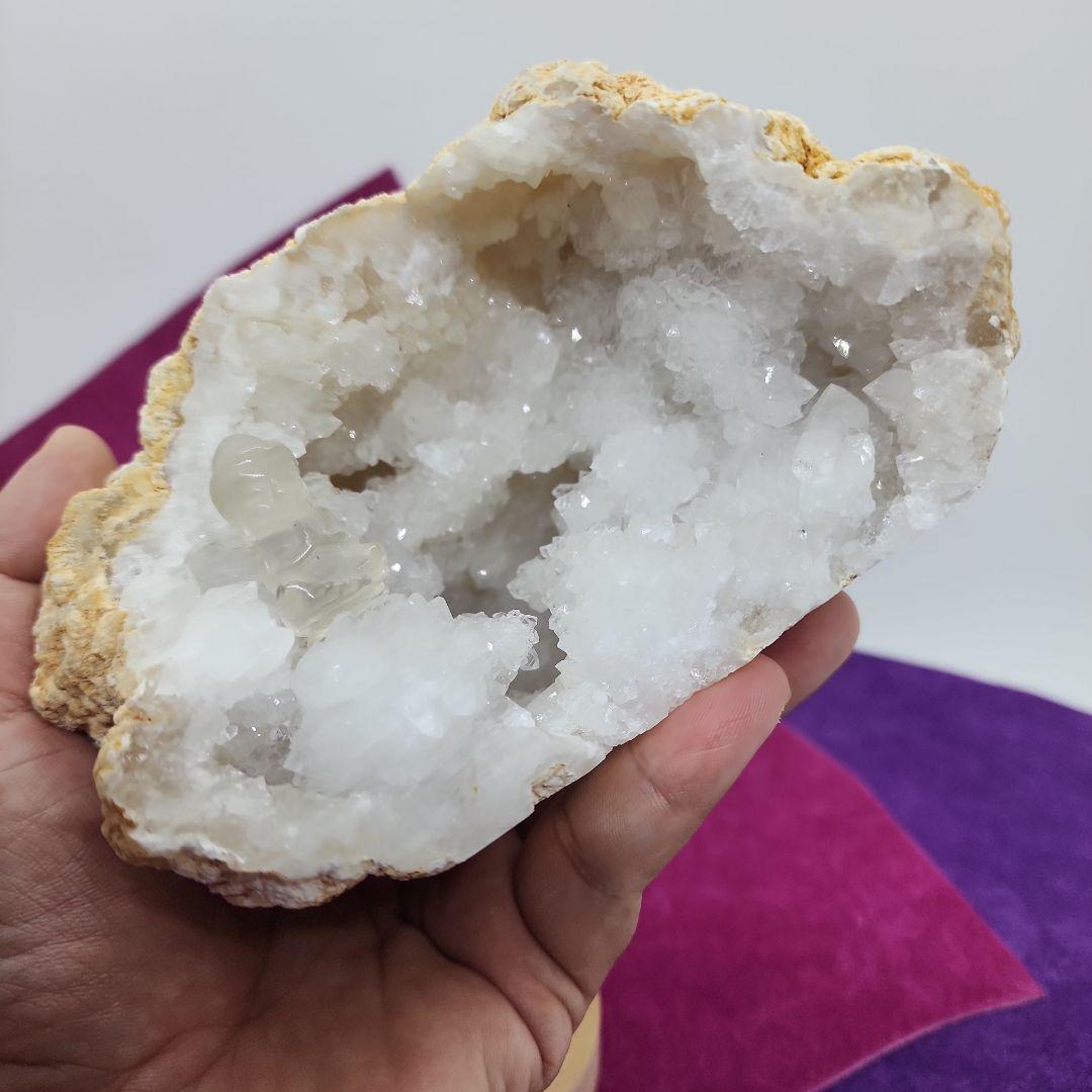 水晶ジオード ミニ大仏様付 ライト付