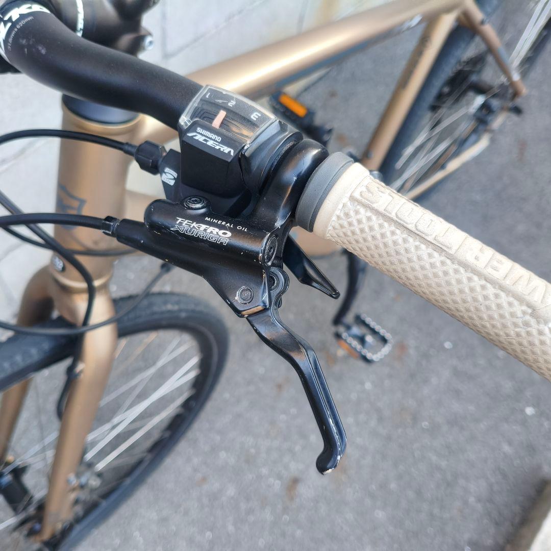 引取限定　大阪　クロスバイク　油圧　ディスクブレーキ　KONA DEW PLUS