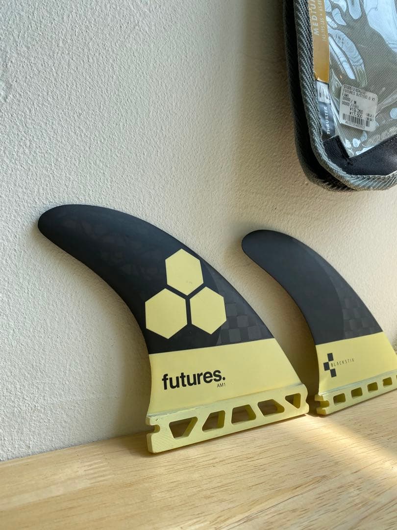 新品GW特価　futures トライフィン Blackstix ケース付き