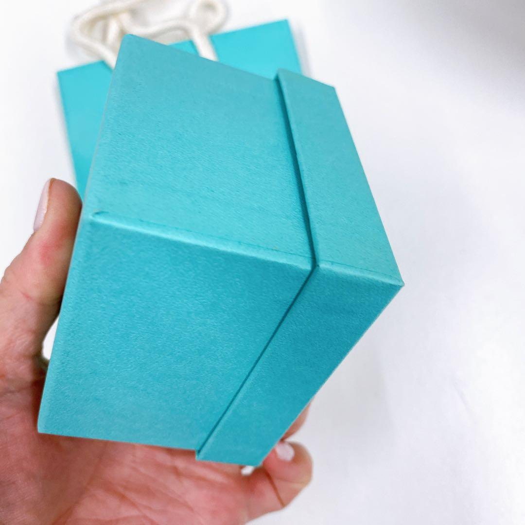 Tiffany & Co. ギフトボックス型小物入れ