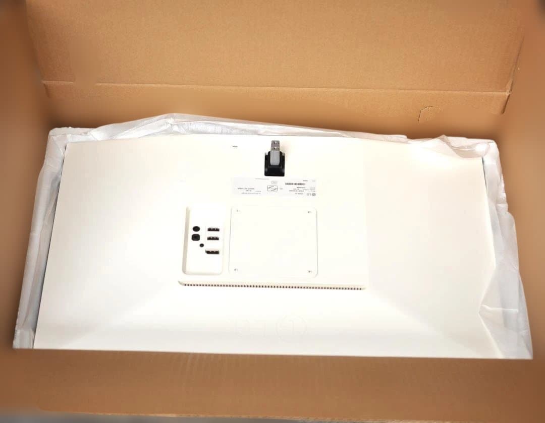 LG UHD Monitor 4K 27UL500-W 27インチ②TA2884