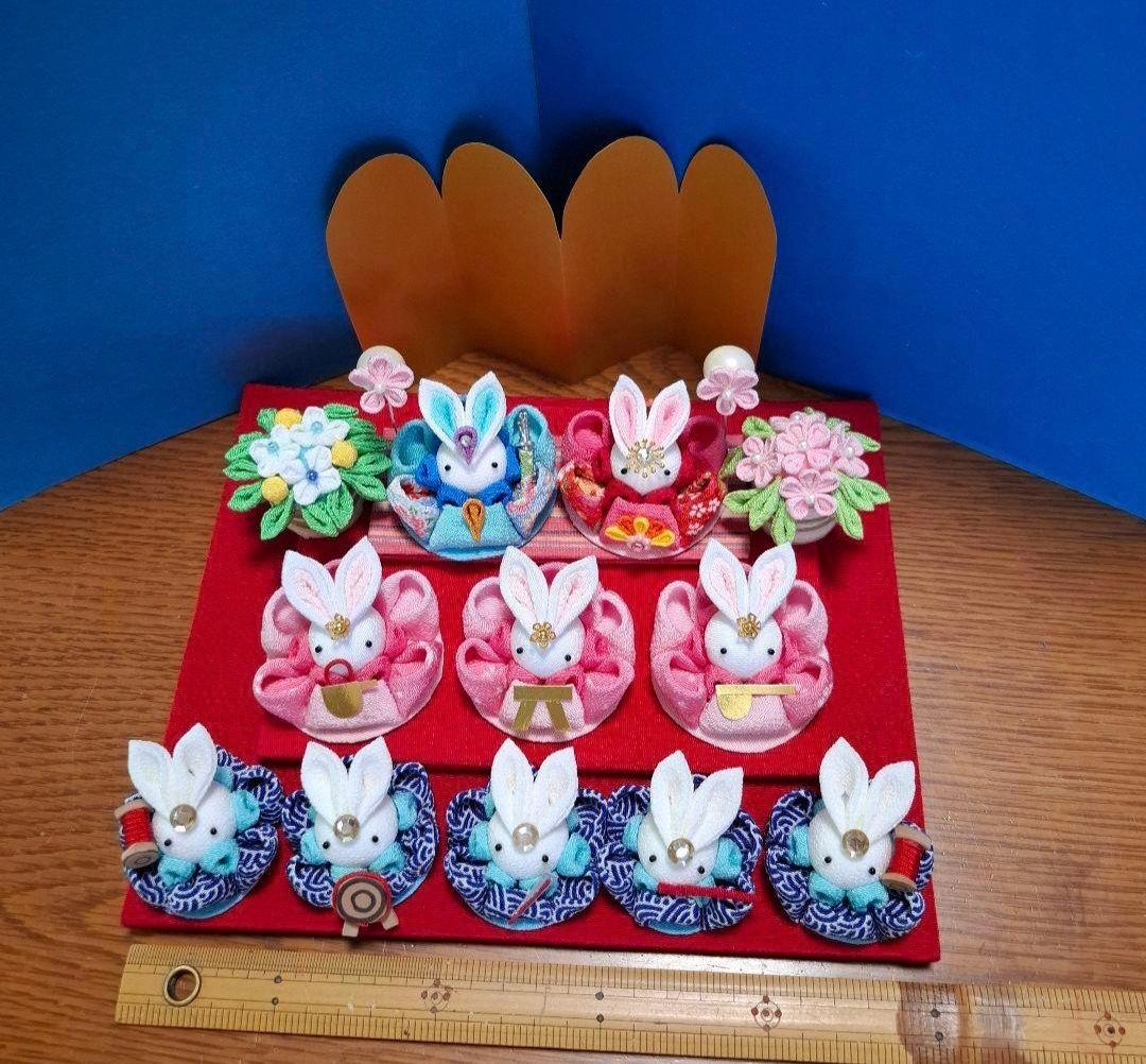 つまみ細工　雛人形三段飾り　(1)