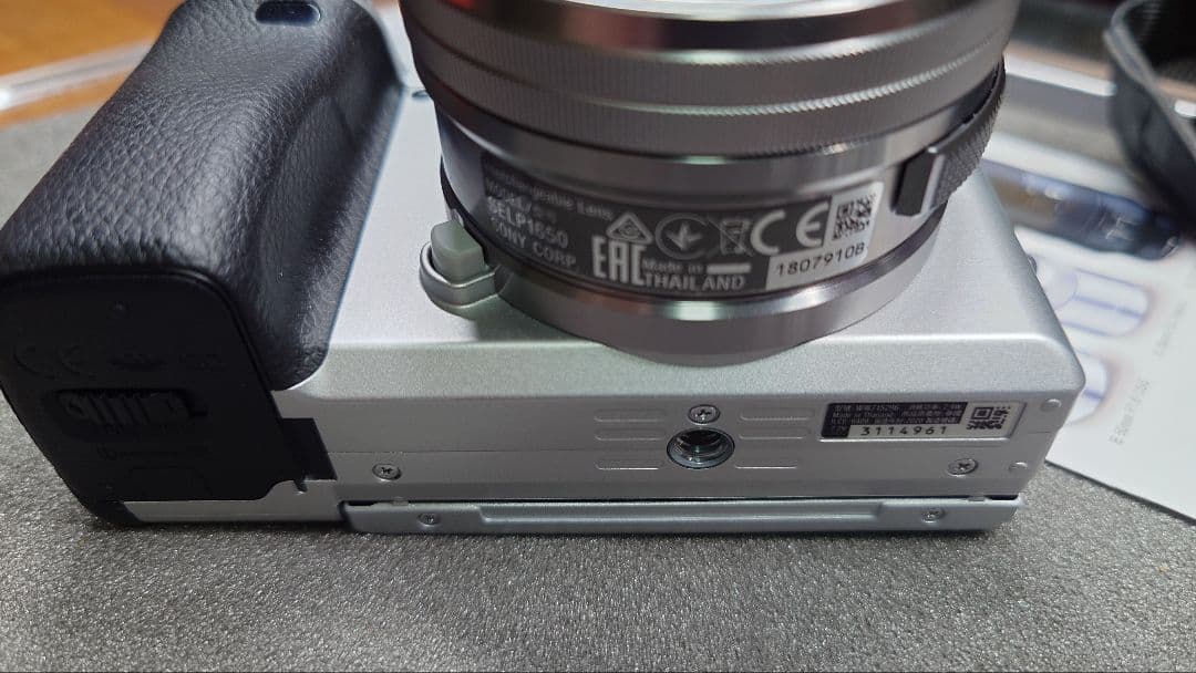 SONY α6400 ミラーレス一眼 シャッター回数658回