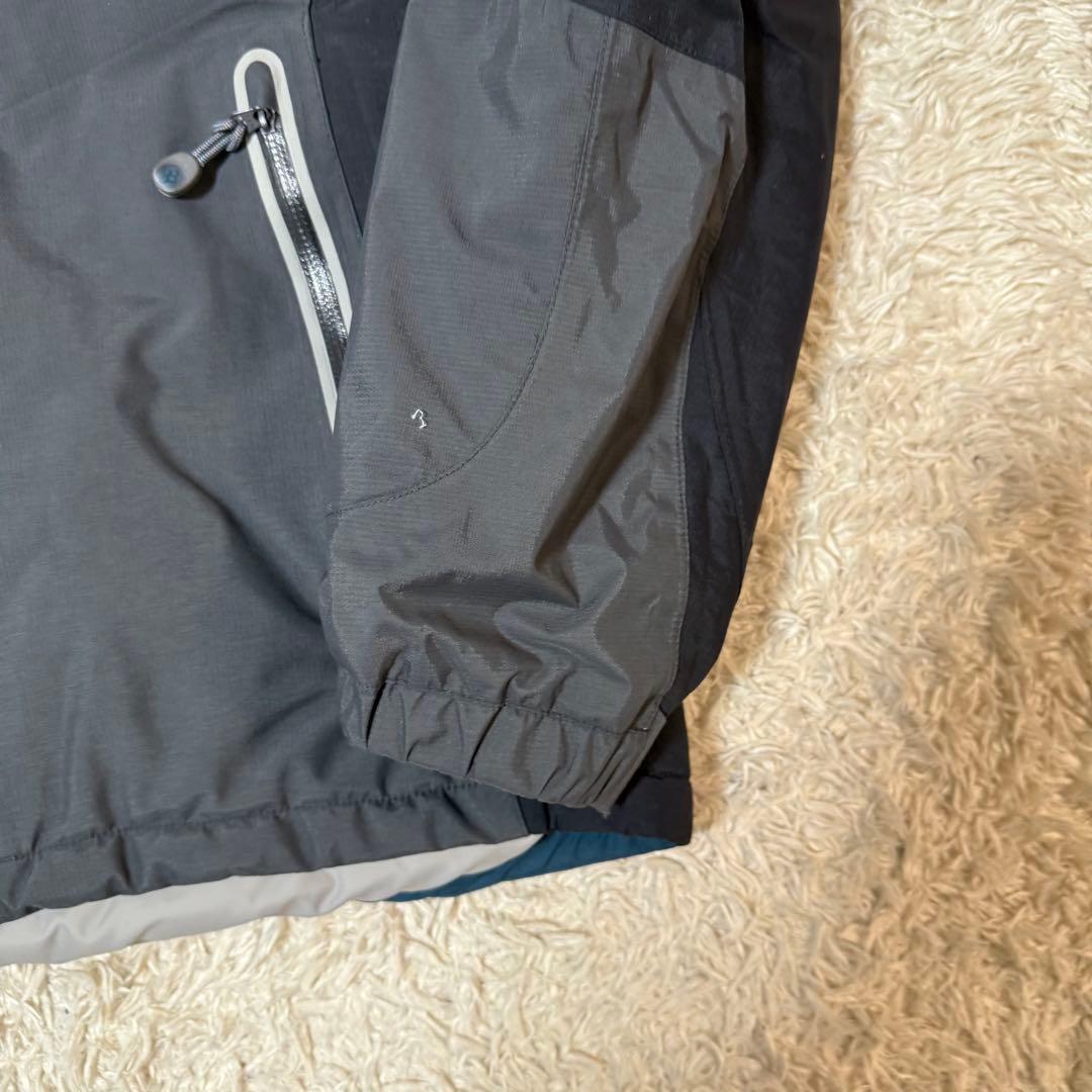 モンベル　スキーウエア　ダウンジャケット　Mサイズ　グレー　ブラック