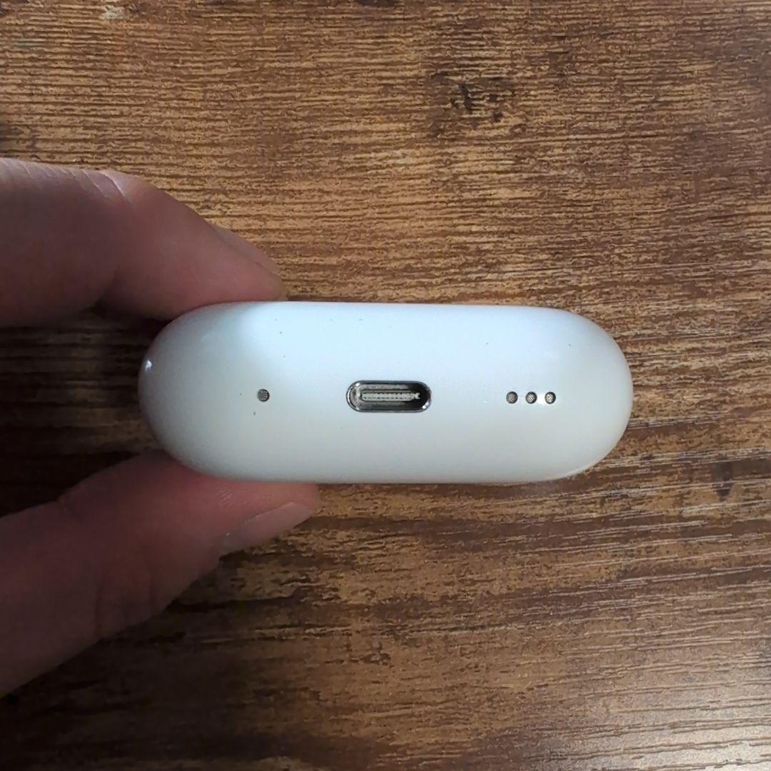 A*e様 AirPods Pro(第2世代) 本体+Magsafe充電ケース(U