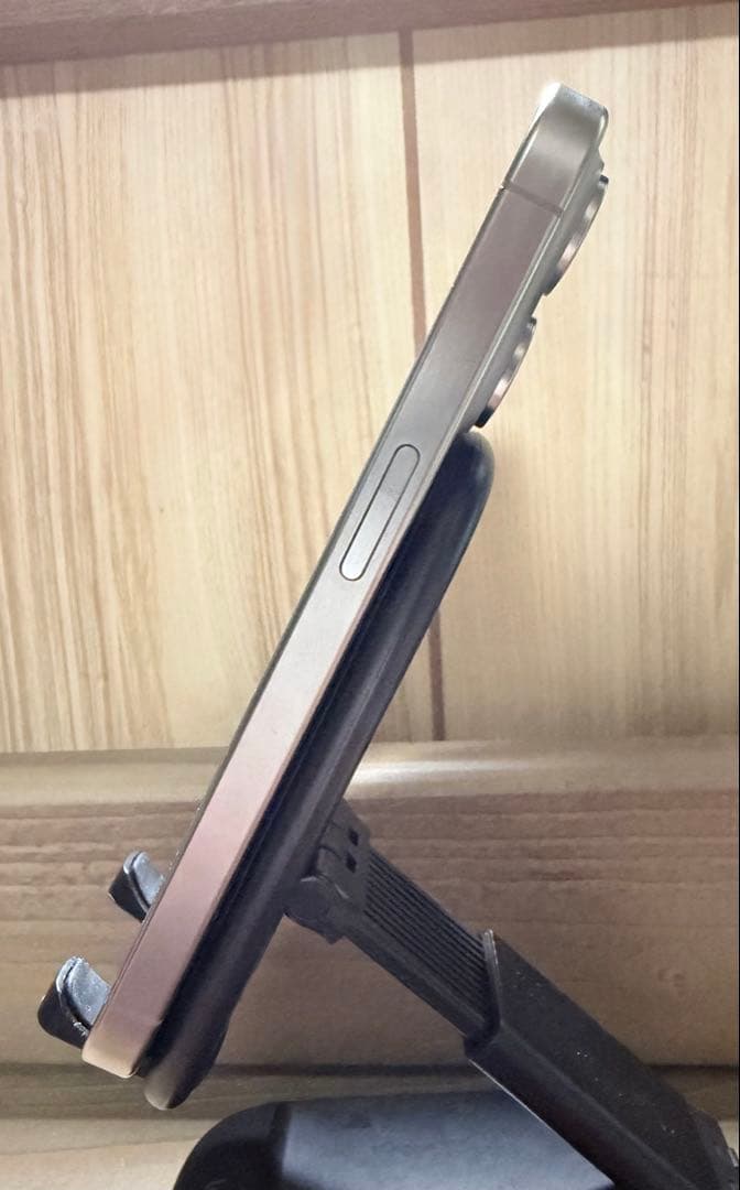 Apple iPhone 15 Pro 256GB 本体 外箱有