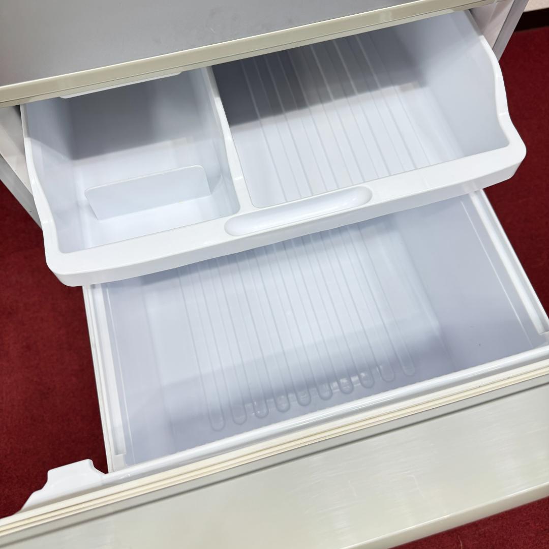 東京23区送料無料　美品シャープ2017年製　3ドア350L　洗浄/除菌済み