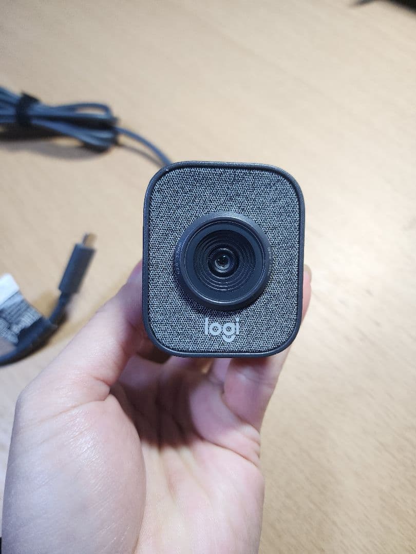 Logitech STREAMCAM VU0054 ウェブカメラ　ロジクール