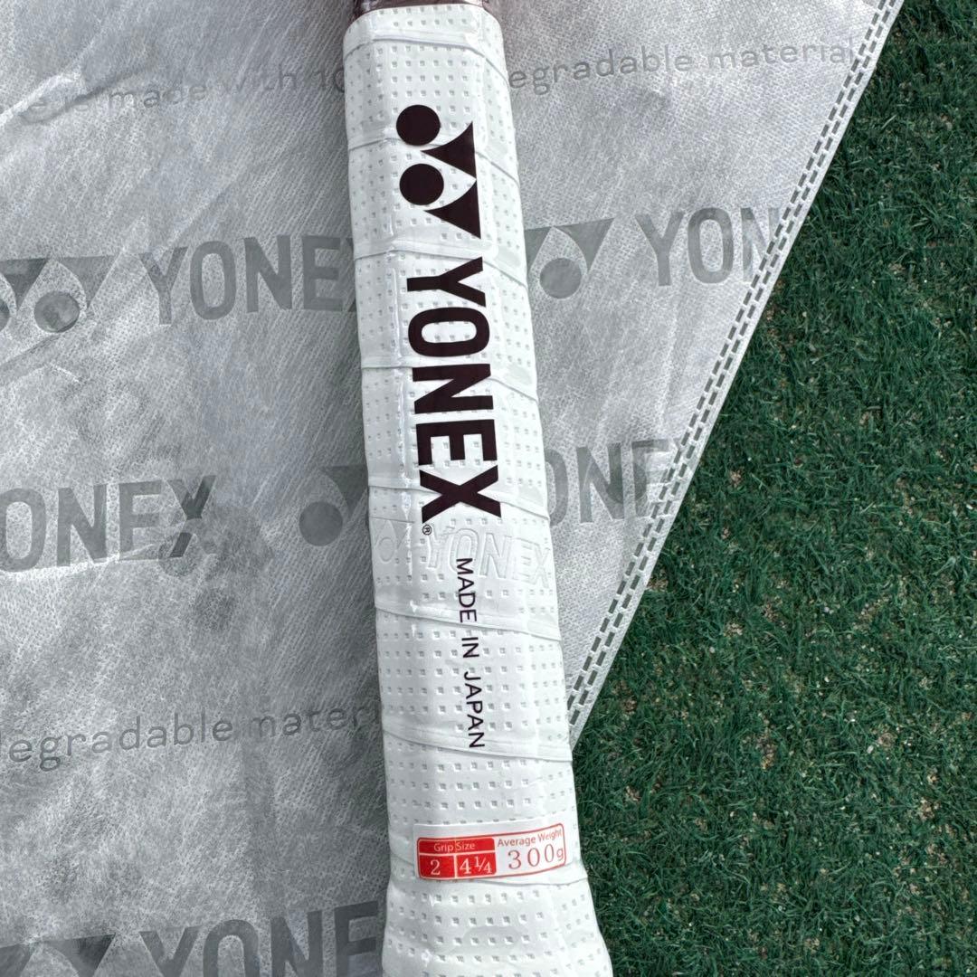 YONEX テニスラケット 300g グリップ2