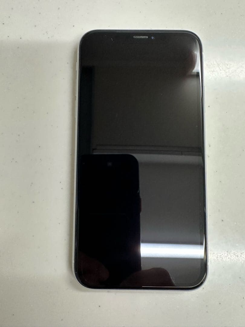 美品　iPhone XR ホワイト 128GB バッテリー81% SIMフリ -