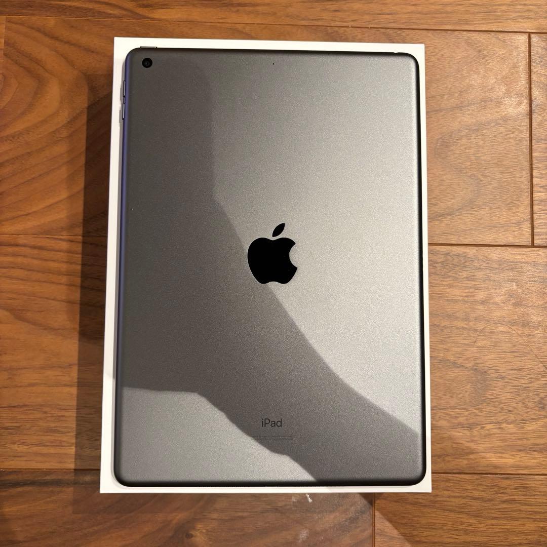 【美品】iPad 第9世代 256GB Wi-Fi ペン&ケース付