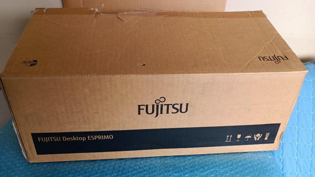 中古新品 富士通 ESPRIMO D587/S 六世代Core i5 DDR4