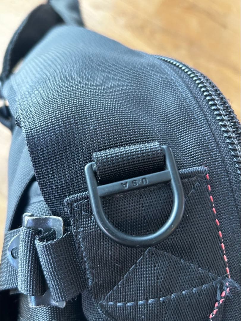 【モモ2017】ブラックビジネスバッグ 仕切り付き