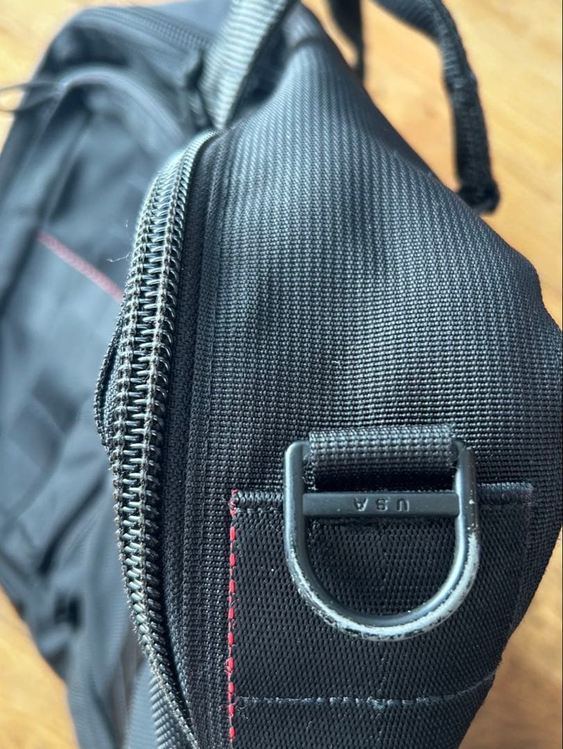 【モモ2017】ブラックビジネスバッグ 仕切り付き