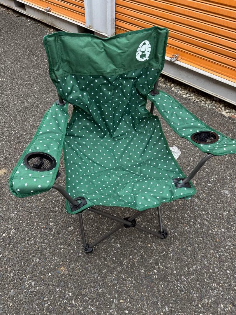 Coleman グリーン水玉キャンプチェア 折り畳み式、軽量、袋付き 4セット