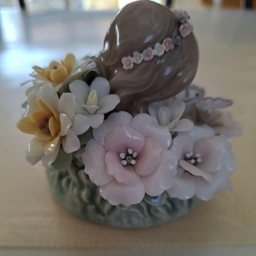 リヤドロ　蝶と戯れる小妖精　ガラスケース付属