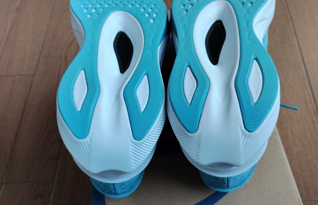 【美品】ASICS マジックスピード４ワイド【25.0 cm】