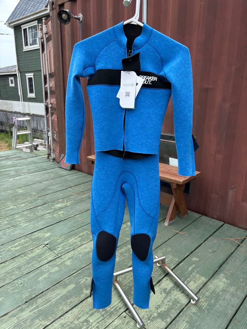 KIDS ウエットスーツ！BREAKER OUT セットアップ 130cm