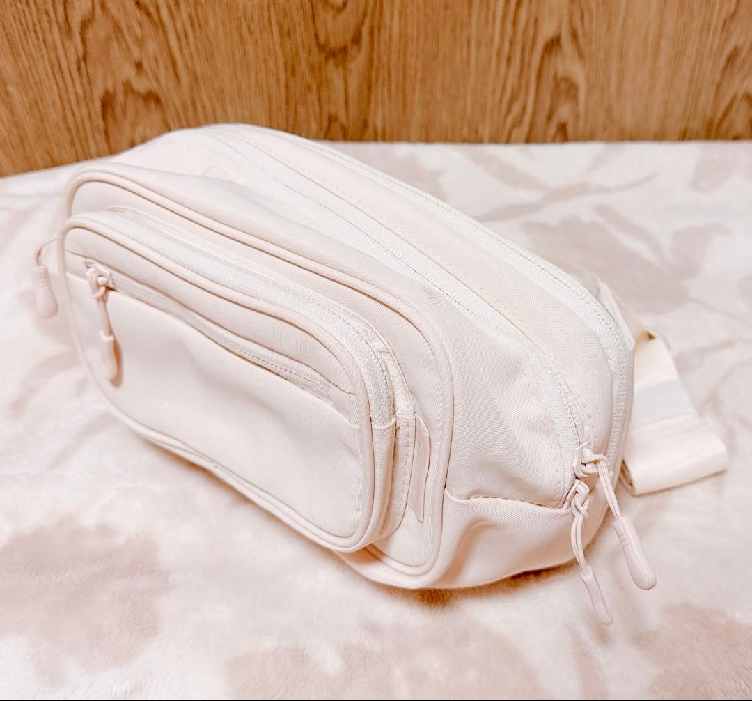 【極美品】抱っことバッグの一体型◎利便性抜群♡POMULUヒップシート