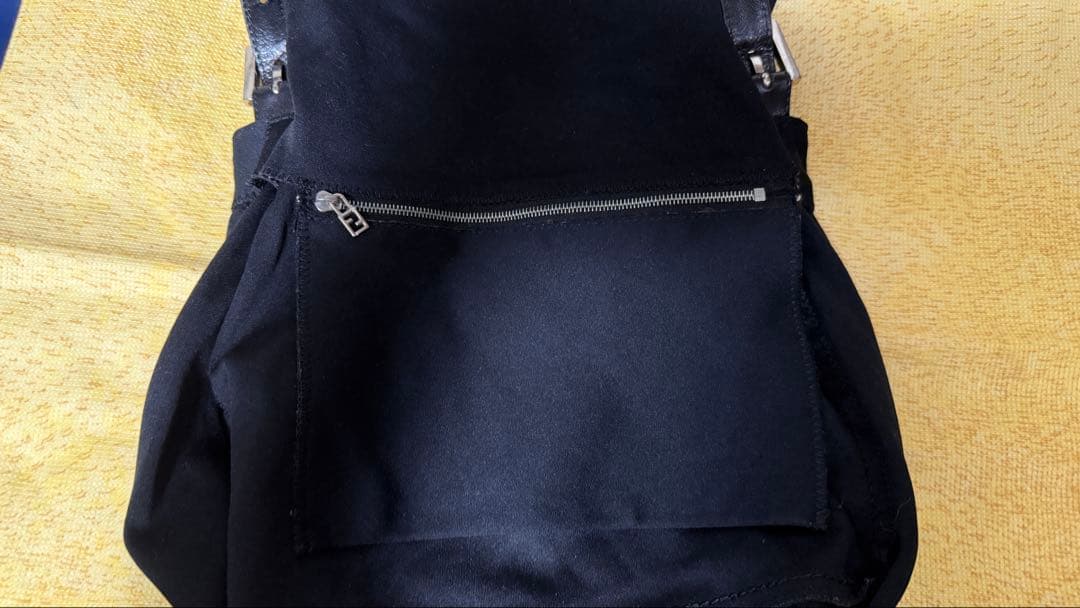 美品フェンディ　マンマバケット　コットンジャージー　ショルダーバッグブラック　黒