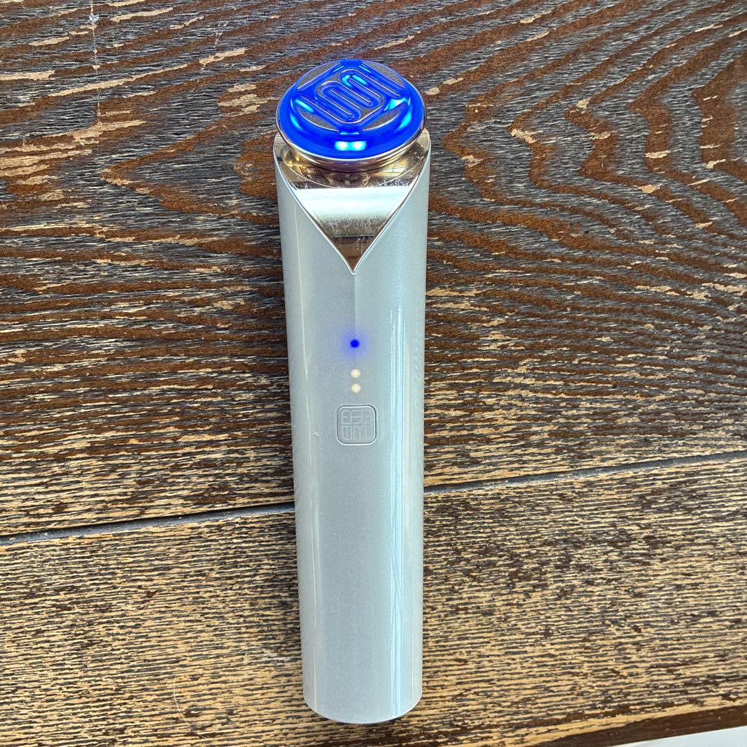 エフェクティムブライトビューティーリフティングアクティベーター 美容液二本つき