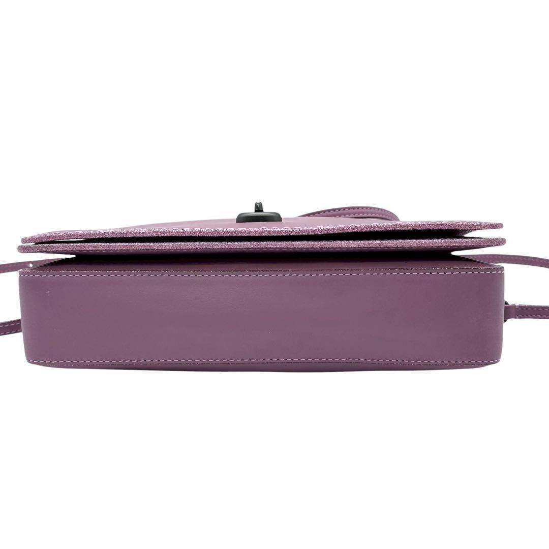 コーチ　ディンキー　ショルダーバッグ　クロスボディ　ターンロック　ラメ　レザー