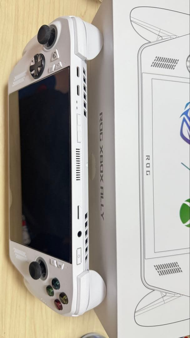 ROG XBOX ALLY ゲームコントローラー ホワイト