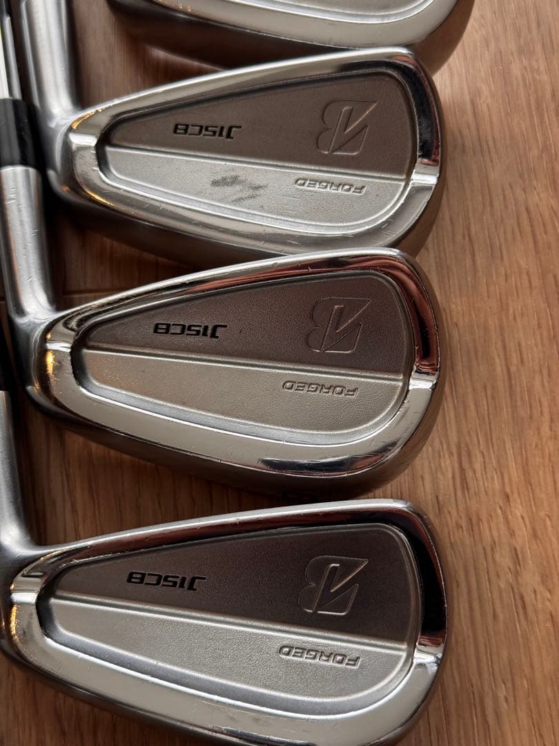 週末価格　ブリヂストン　J15CB アイアン　DGS200６本セット