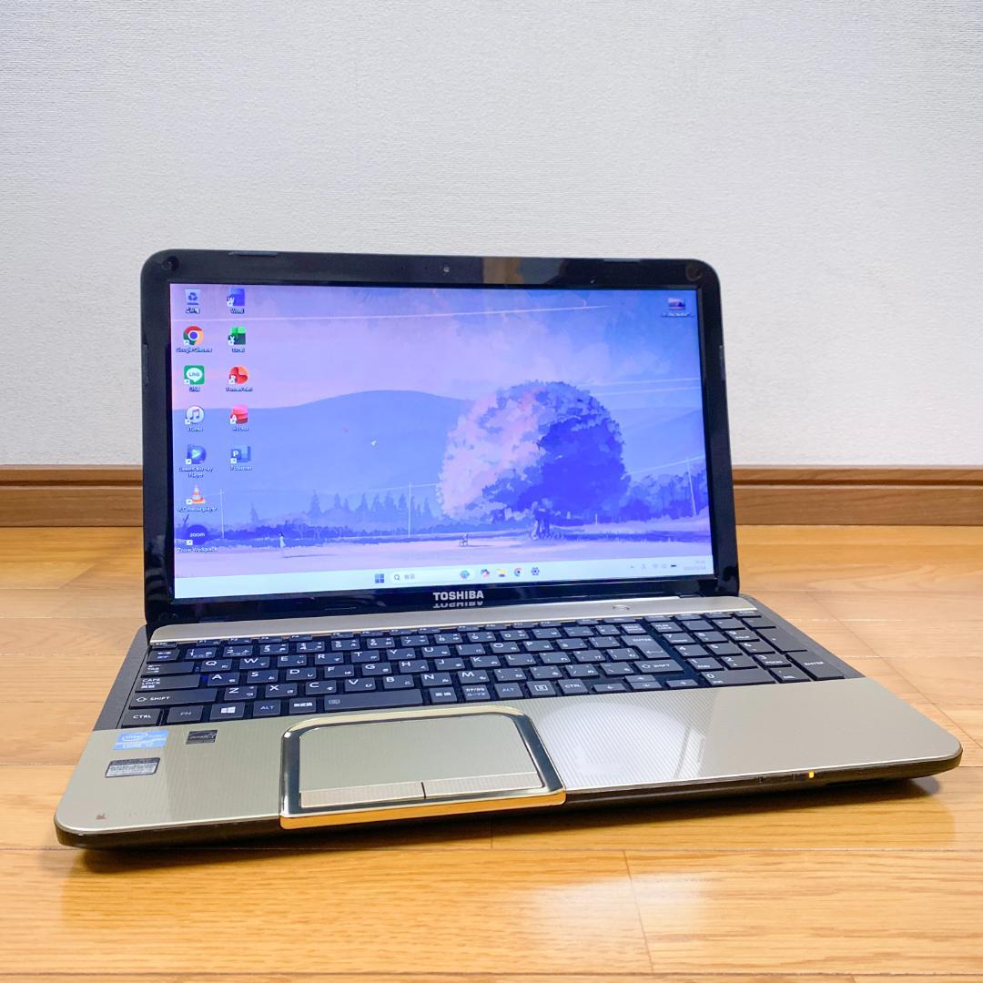 オフィス2021✨高性能4コアi7 SSD256 メモリ8 東芝ノートパソコン金