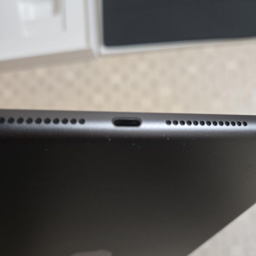 iPad 第8世代 128GB SmartKeyboard スペースグレー