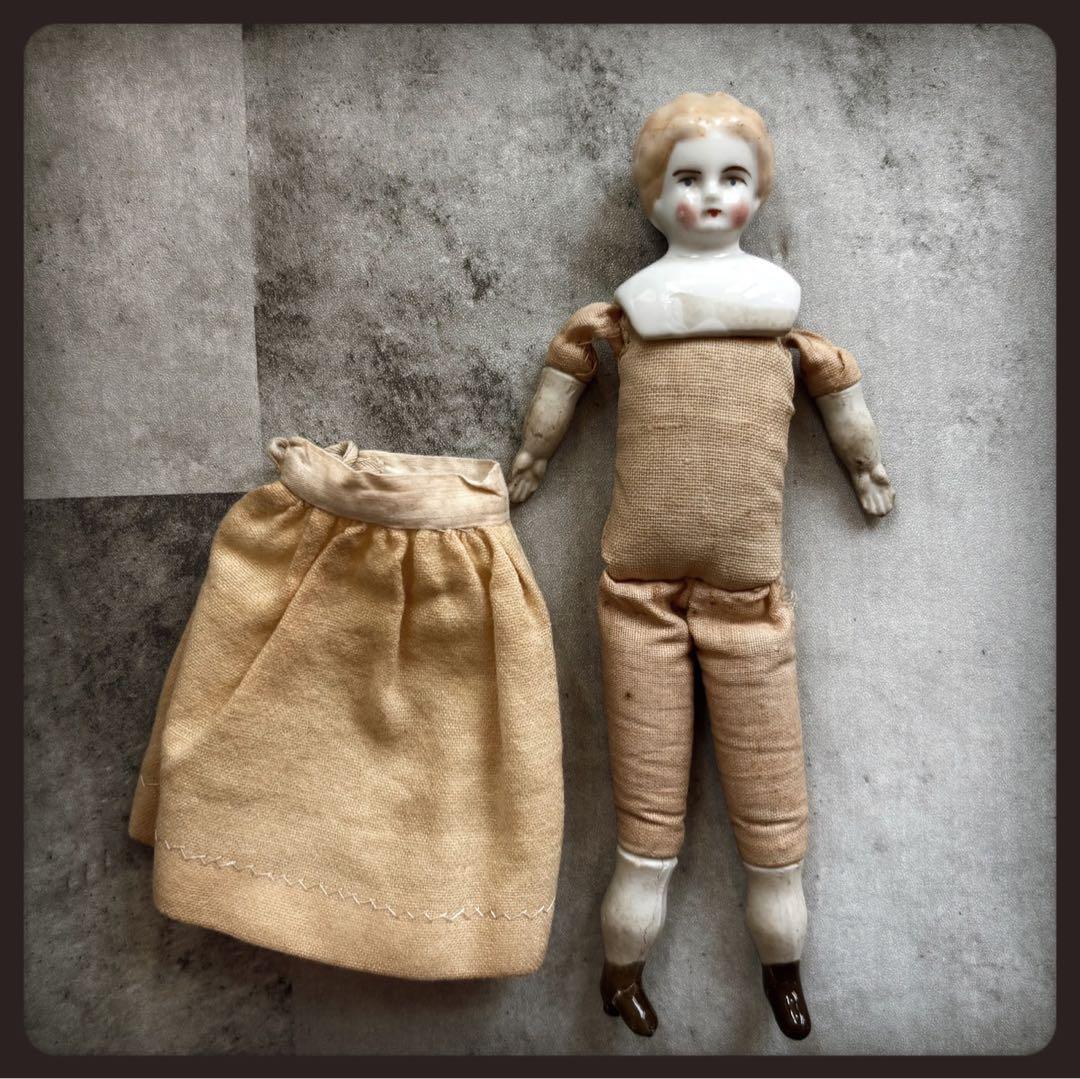 アンティーク　小さなブロンドチャイナヘッドドール