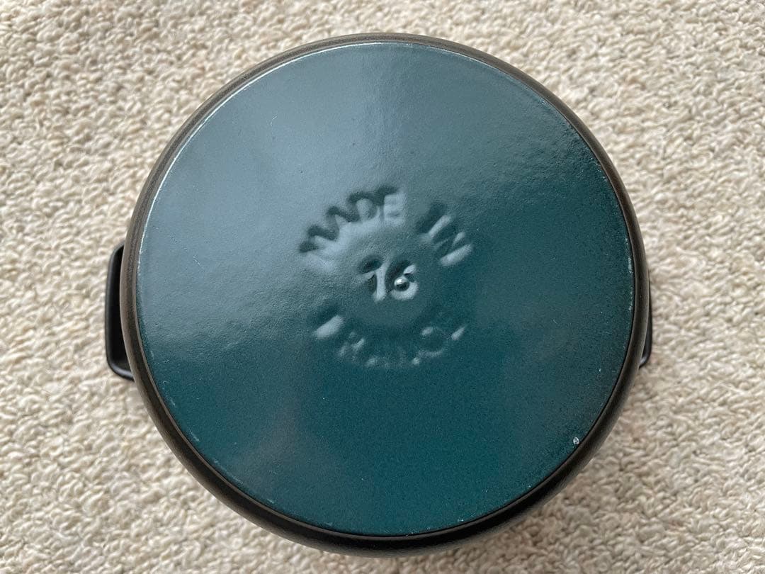 staub ストウブ　旧16cm ブラック　ピコココットラウンド