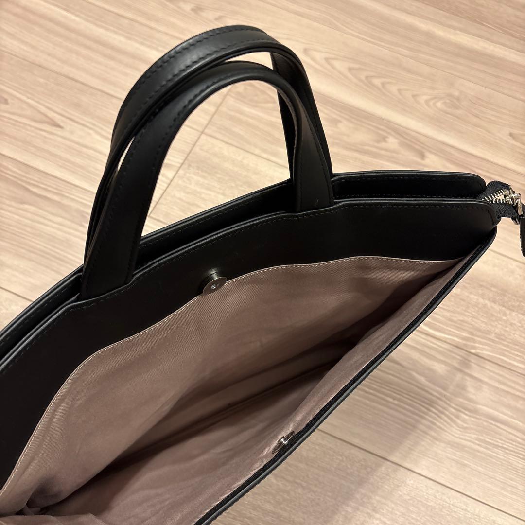 【値下げしました】TRION 薄マチブリーフA4　オープンポケット