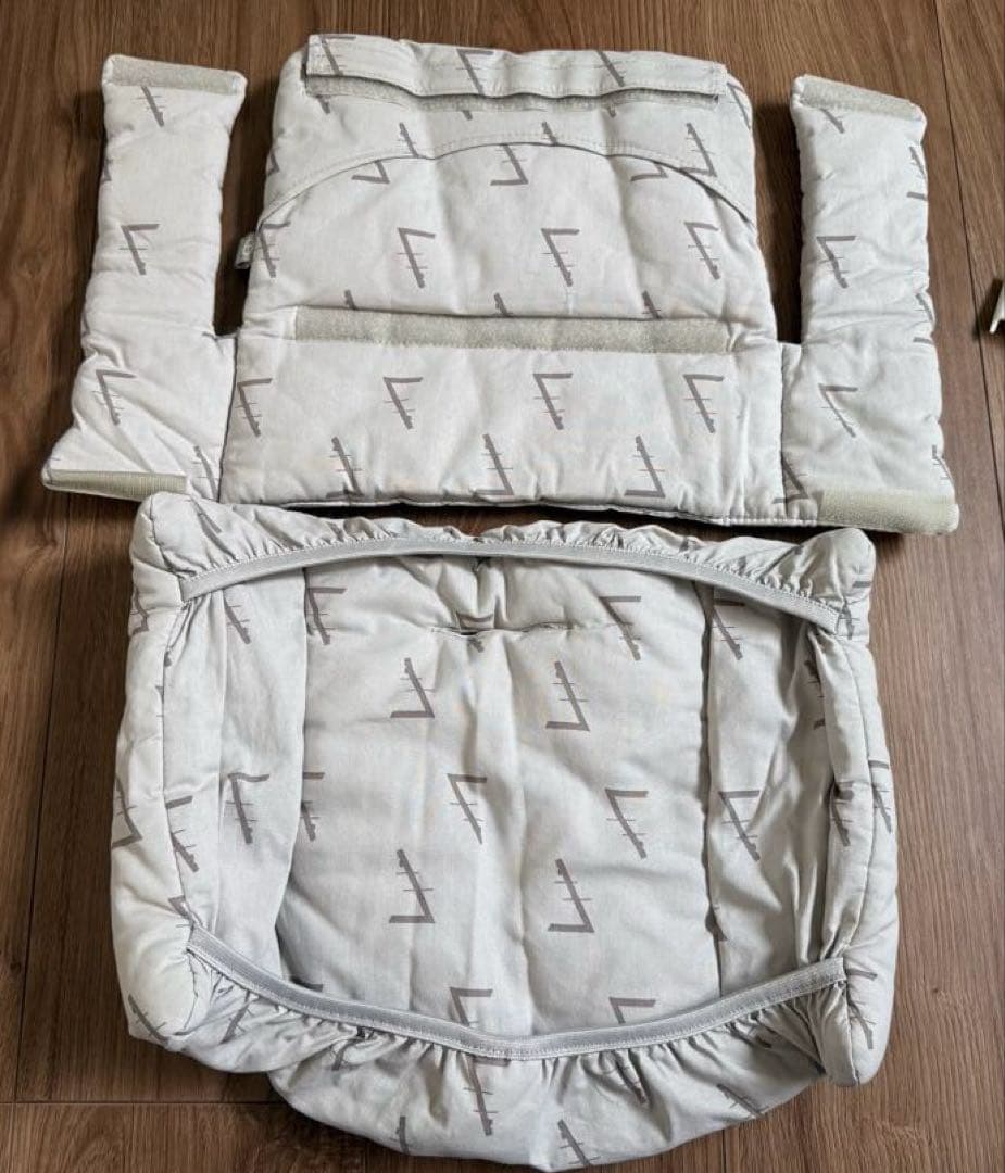 ストッケ トリップトラップベビーセット トレイ クッション 3セット