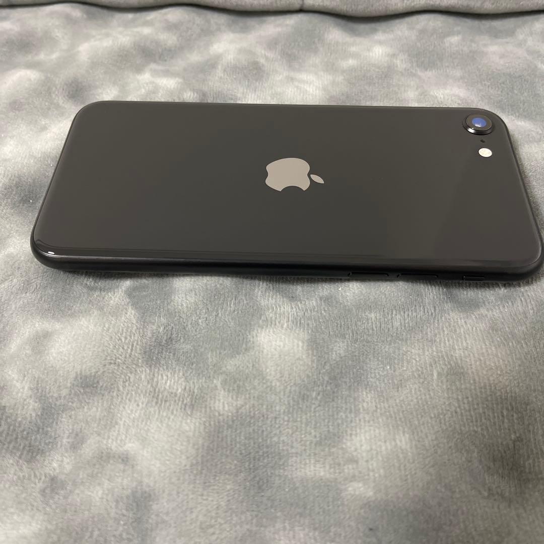 iPhoneSE (第2世代) ブラック バッテリー最大容量85%
