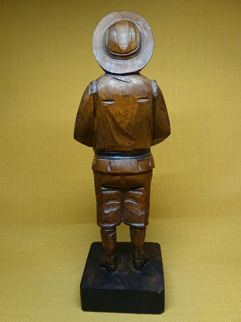 人形　木彫り　彫像　ヨーロッパ　置物　インテリア　工芸品　美術品　A1709