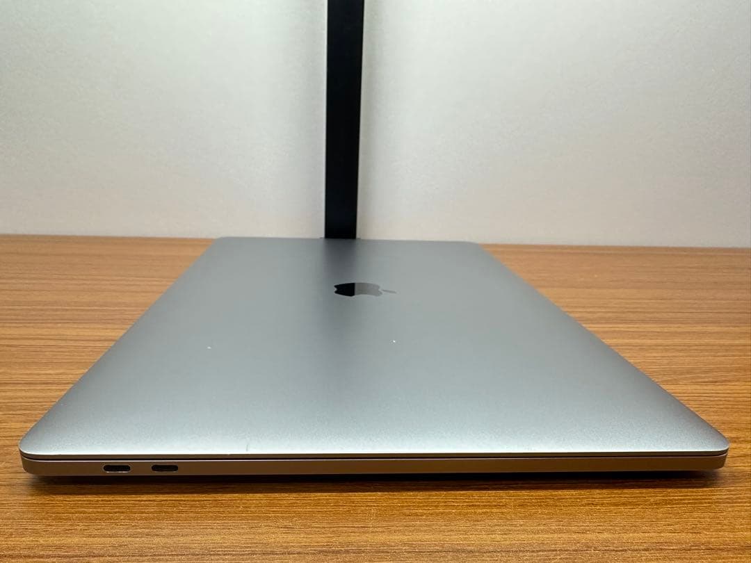 MacBook本体 MacBook Pro 2018 15inch Core i7 16Gb 512