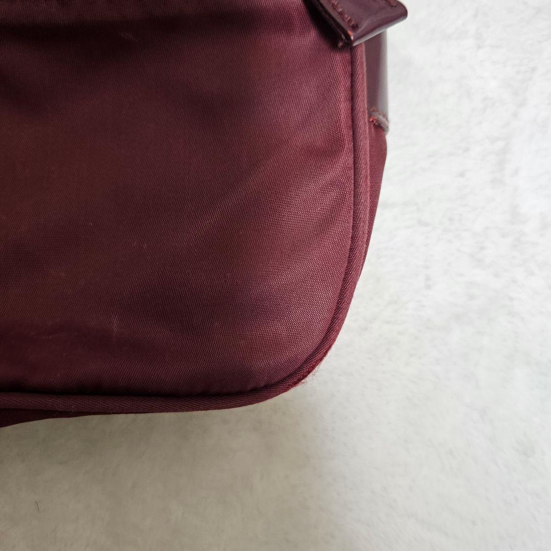 PRADA　カメラバッグ　テスートナイロン　三角ロゴ　ボルドー