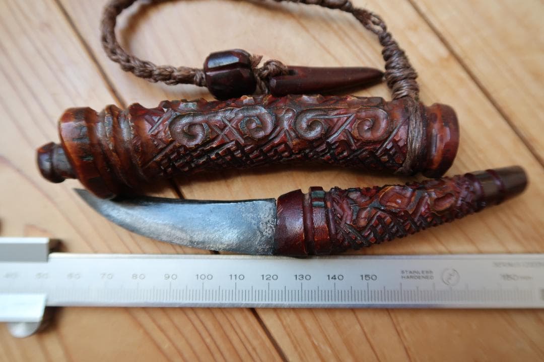 アイヌ　マキリ　メノコ　マキリ彫刻装飾