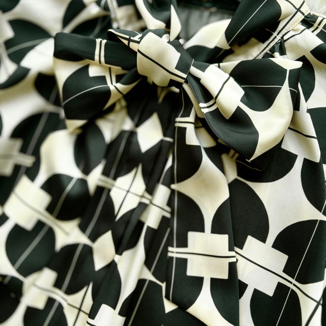 【未使用】ボウタイ　23年　グレースコンチネンタル キカフラワーミニワンピース