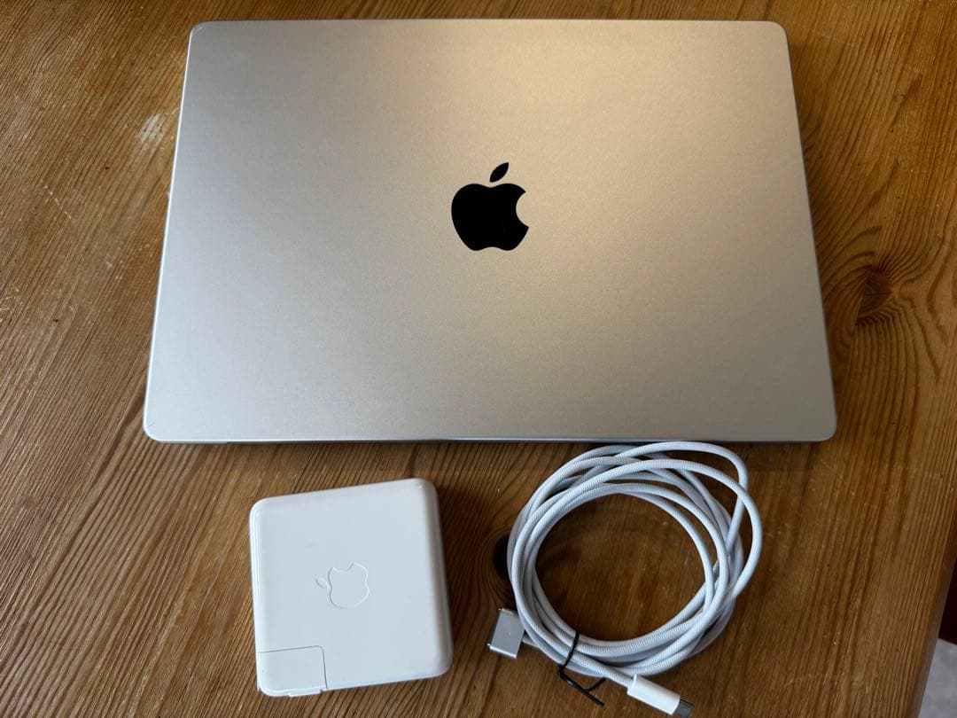 はなApple MacBook Pro 14インチ M1 Pro 32GB