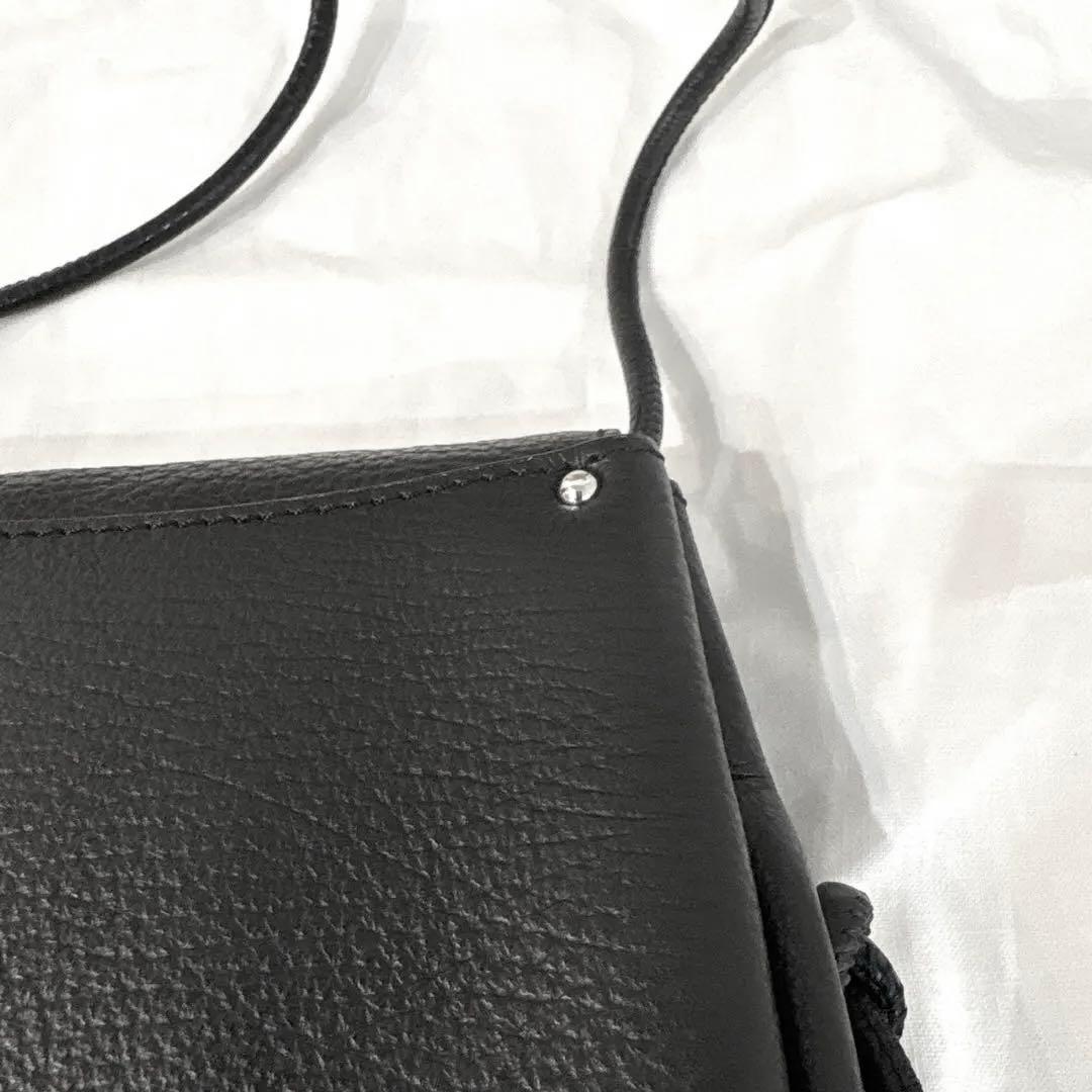 IACUCCI アバ ウォレット ショルダー CERVO ブラック